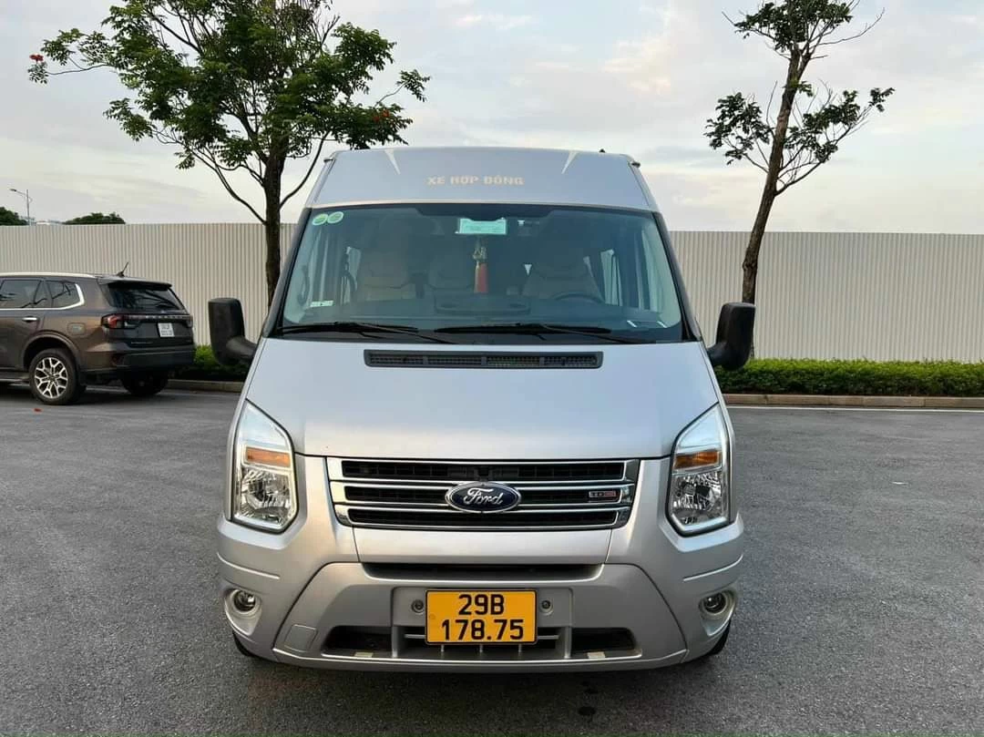 Cho thuê xe 16 chỗ FORTRANSIT 2023 - 2024