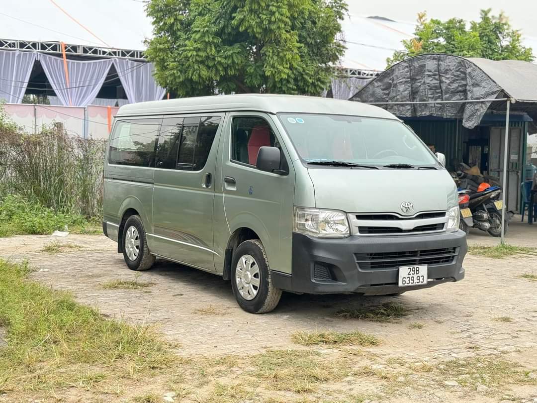 CHO THUÊ XE 16 CHỖ TOYOTA HIACE 2021 - 2022