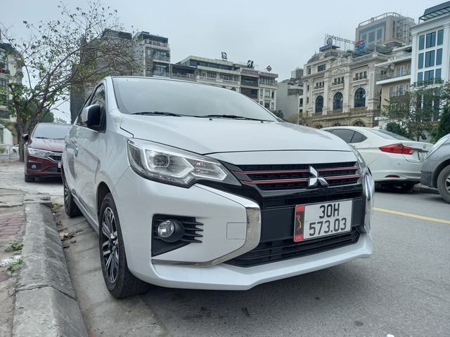 CHO THUÊ XE 4 CHỖ MITSUBISHI ATTAGE 2022 -2024 (NEW)